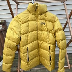 Mountain hardware small womens down jacket